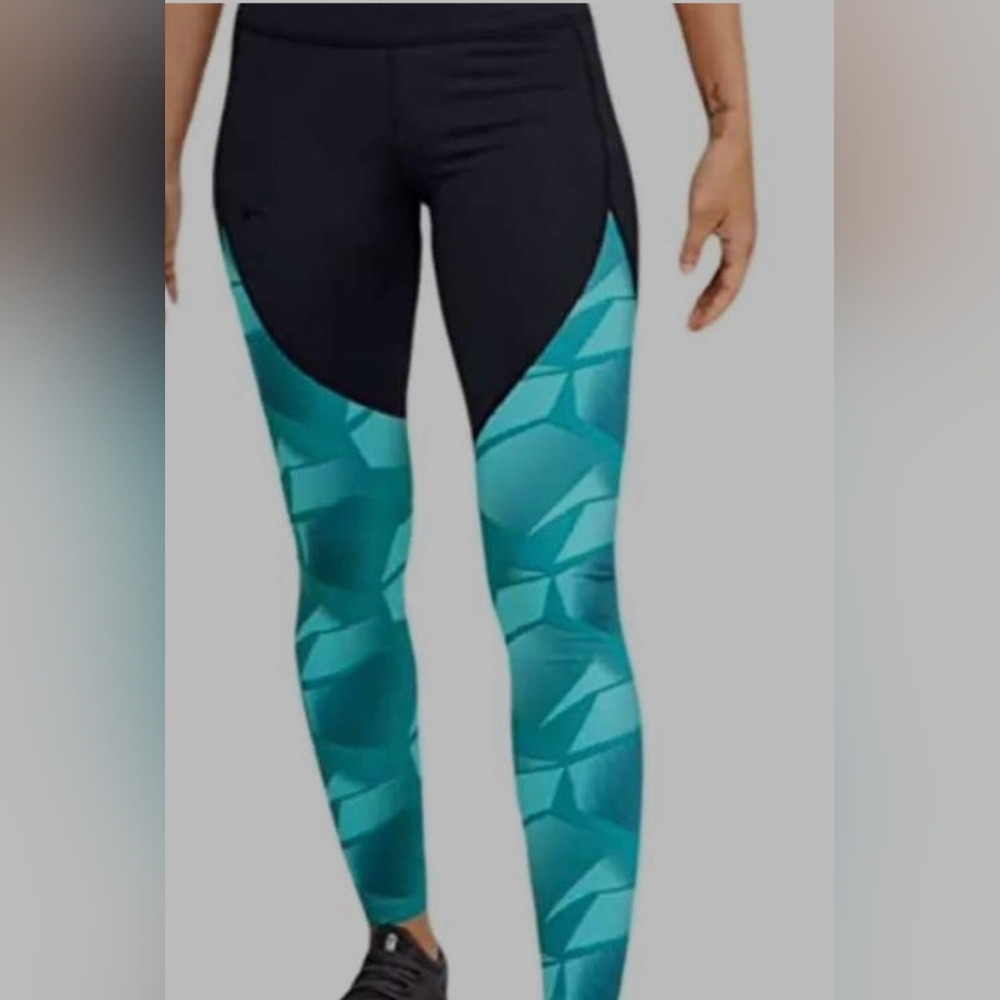NWT Under Armour heat gear leggings